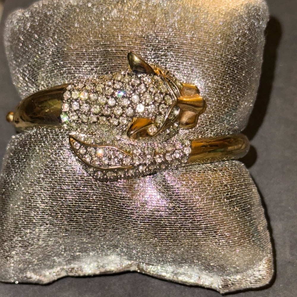 MOV WIFE VTG Gold Pave Crystal Panther Bracelet - Picture 5 of 17